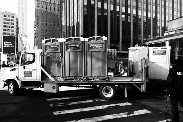 Best Affordable portable toilet rental  in New Hampton, IA
